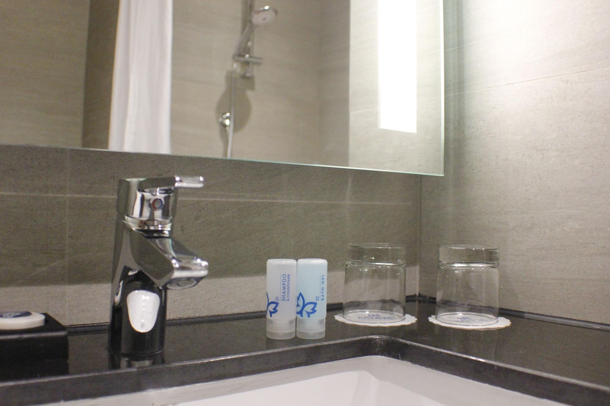 בנדר למפונג Batiqa Hotel Lampung מראה חיצוני תמונה